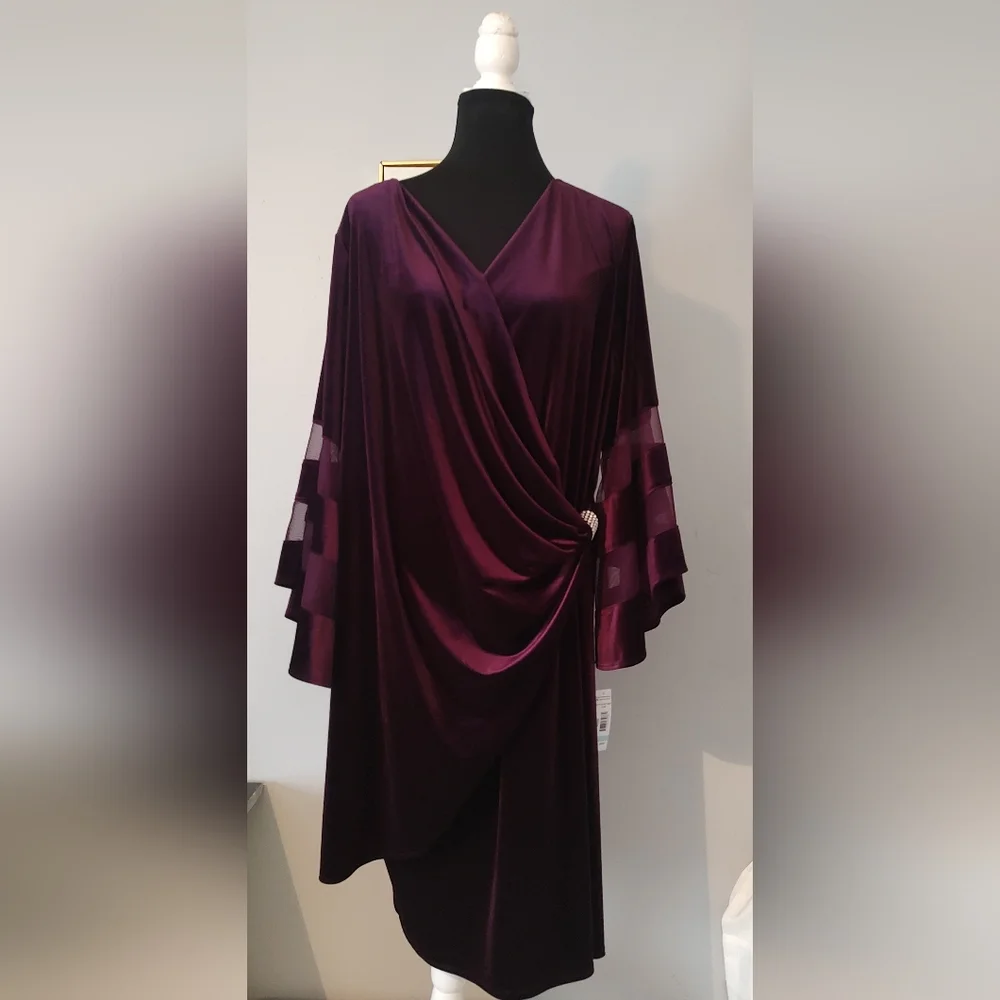 WRAP SHEATH DRESS R&M RICHARDS PURPLE Faux VELVET  SIZE 20W WOMEN  Bell Sleeves - Picture 7 of 12